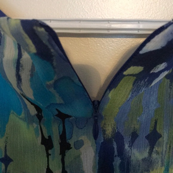 Women’s dress - Picture 5 of 5